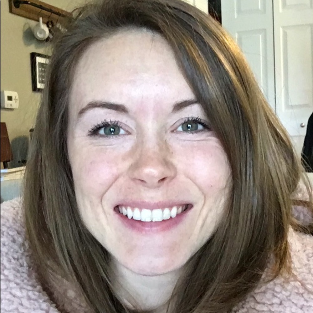 Meet your Posher, Brooke